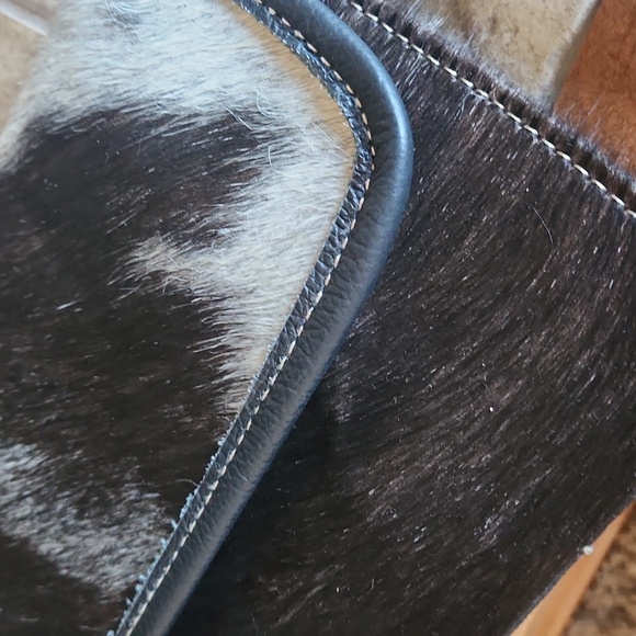 Myra  fur and leather crossbody bag with western flare - Picture 4 of 13